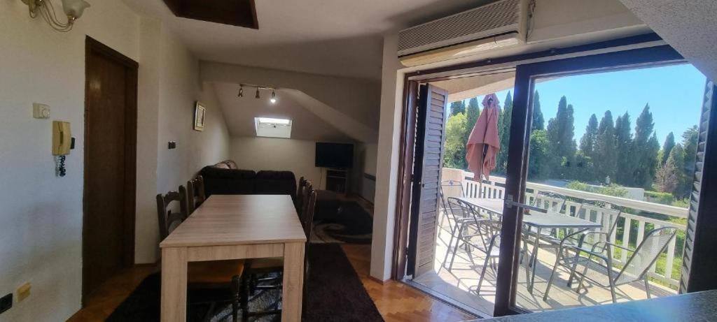 By The Sea West Apartment *